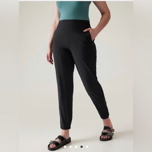 Athleta Brooklyn Heights High Rise Jogger